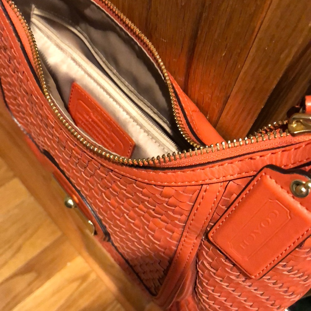 Coach Kristin woven leather purse - Picture 5 of 8